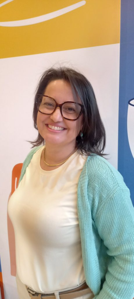 Doutoranda em Educação (UFSC). Coordenadora da Pastoral Escolar do Educandário Imaculada Conceição (EIC)